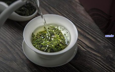 伏天饮普洱茶：多重益处与健关联解析