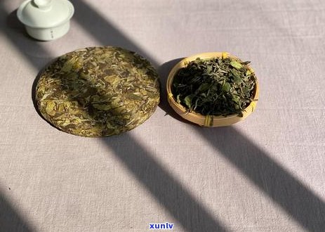 深入解析：散茶与饼茶的异同，让你全面了解茶叶种类的选择