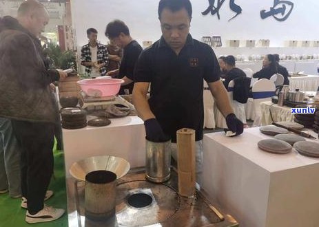 矿泉水与普洱茶的搭配：什么类型的矿泉水更适合泡普洱茶？