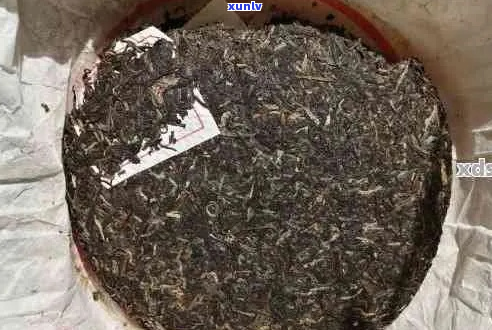 探索下关普洱茶8853的历、 *** 工艺及其独特风味：一篇全面解析的文章