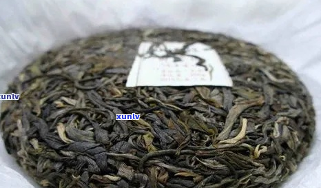 '古树普洱茶饼都含有小茶仔：云南古树普洱茶的特点及价格'