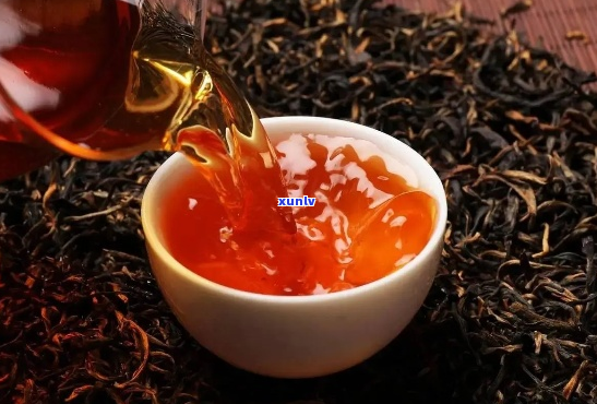 红茶是冲泡还是煮的好：探讨红茶的泡法与口感