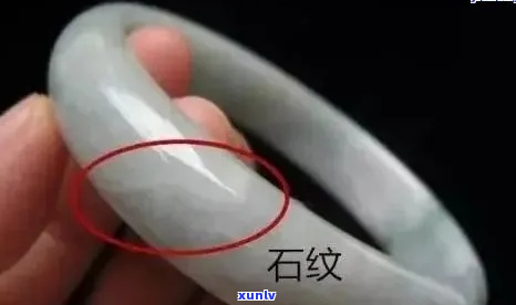 翡翠结构是：粒状纤维状交织结构，纯天然A货吗？还是蜂窝状？