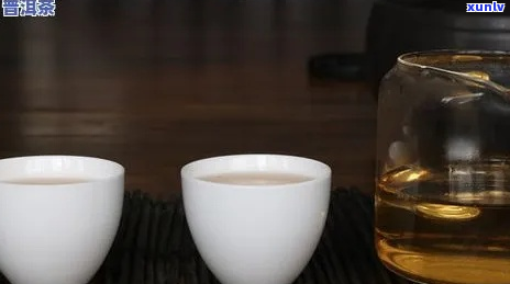 新使用铁杯子泡普洱茶：适宜性与注意事项