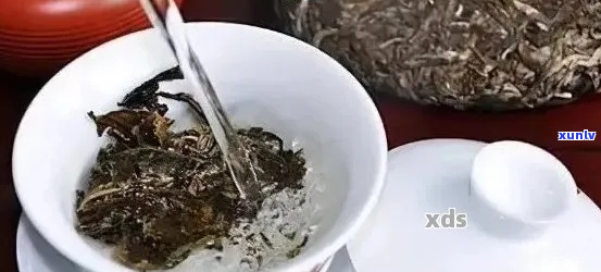 普洱茶煮出蜜色正常吗？普洱茶为什么有白沫？