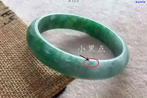 翡翠绿点特征：明显绿点是翡翠品质的体现吗？