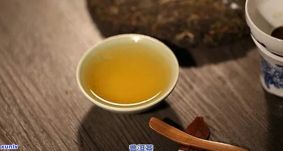 普洱茶中是否含有茶黄素：全面解析其成分及其健益处