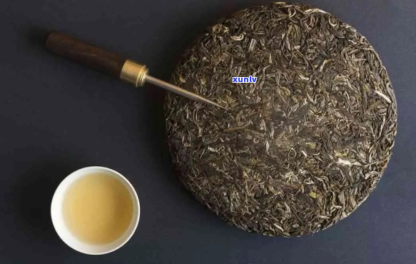 如何全面评估普洱茶饼的品质与口感：揭秘普洱茶选购指南