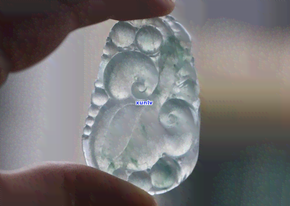 翡翠有石纹能买吗